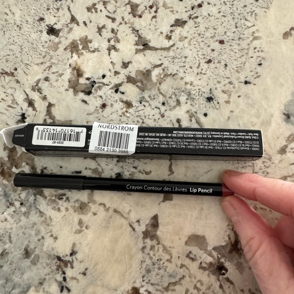 Bobbie Brown lip pencil, color rose - Picture 3 of 3